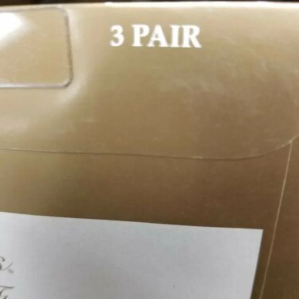 (2) C cup Prima's clear traditional disposable adhesive bras (6 pair)USA - Picture 6 of 7
